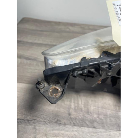 Optique avant principal gauche (feux)(phare) PEUGEOT 308 1 PHASE 1 d’occasion