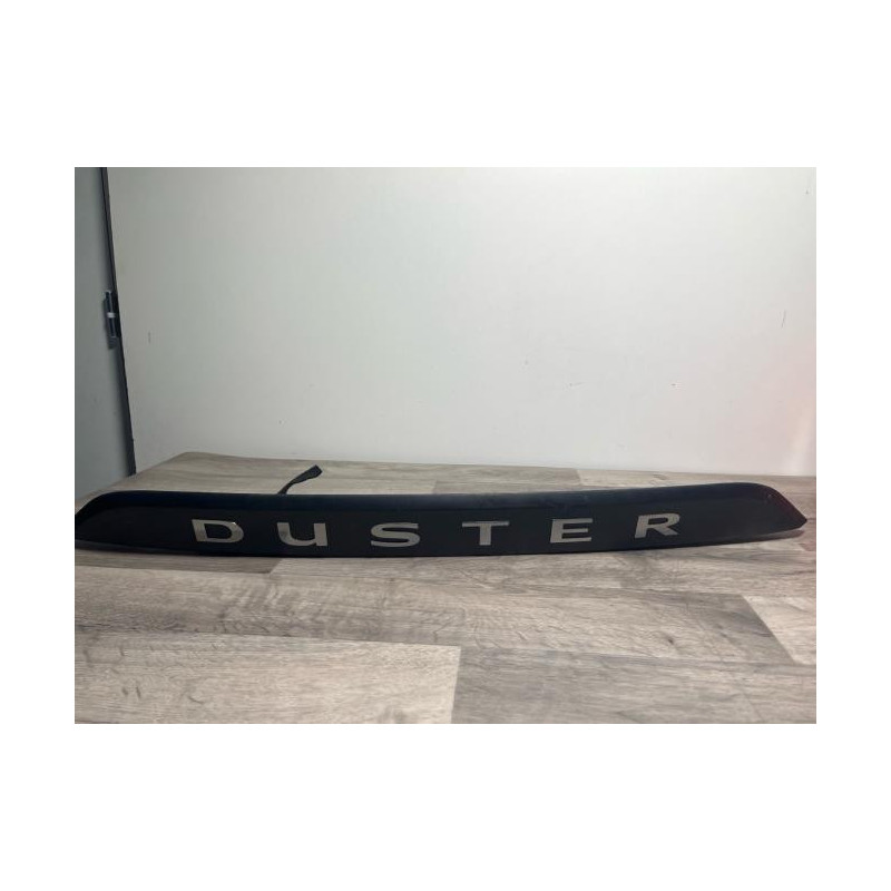 Baguette de coffre DACIA DUSTER 2 PHASE 1 d’occasion