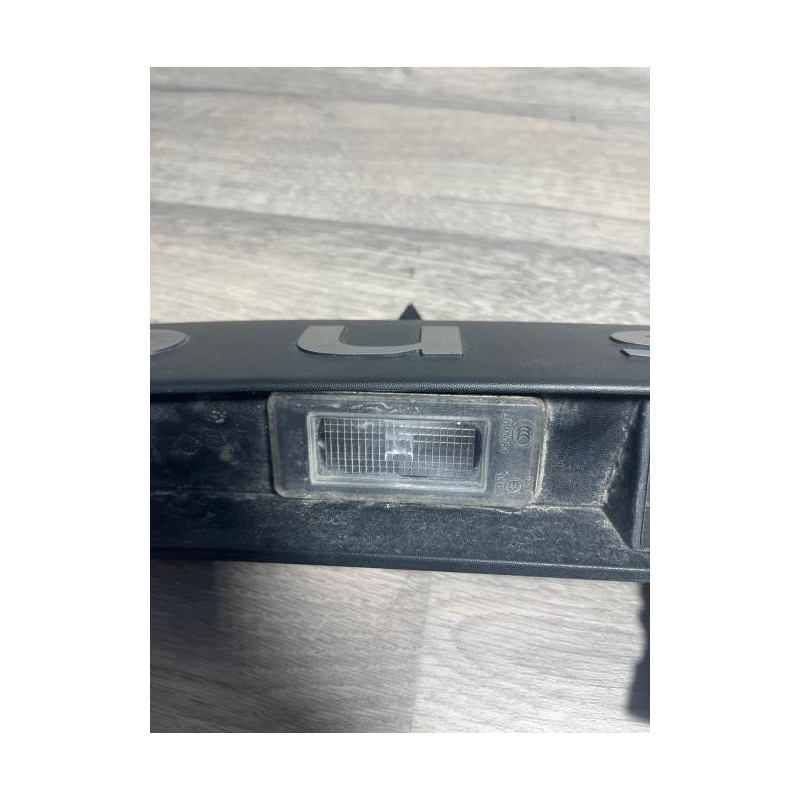 Baguette de coffre DACIA DUSTER 2 PHASE 1 d’occasion