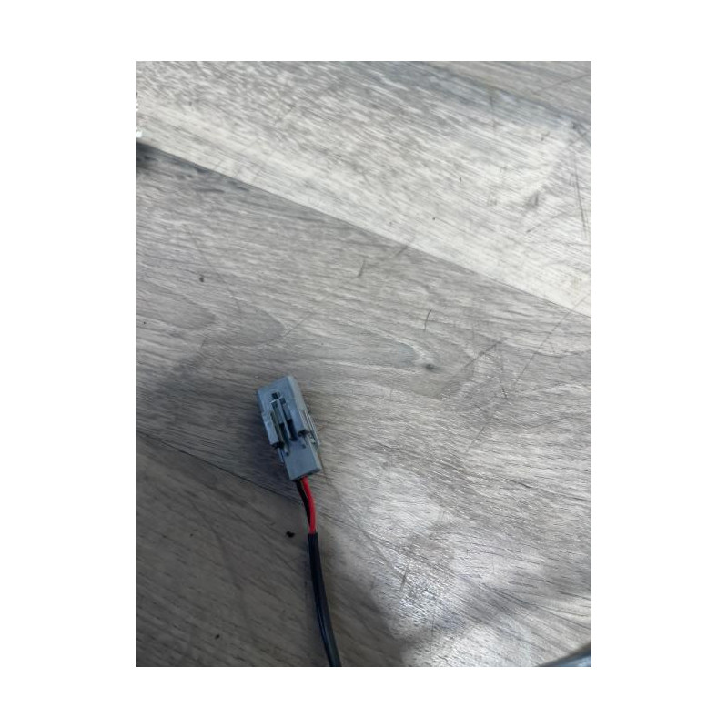 Attache ceinture avant gauche RENAULT TRAFIC 3 COURT PHASE 2 d’occasion