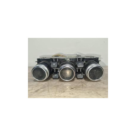 Commande chauffage DACIA DUSTER 2 PHASE 1 d’occasion