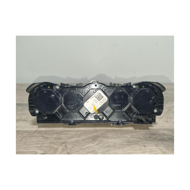 Commande chauffage DACIA DUSTER 2 PHASE 1 d’occasion
