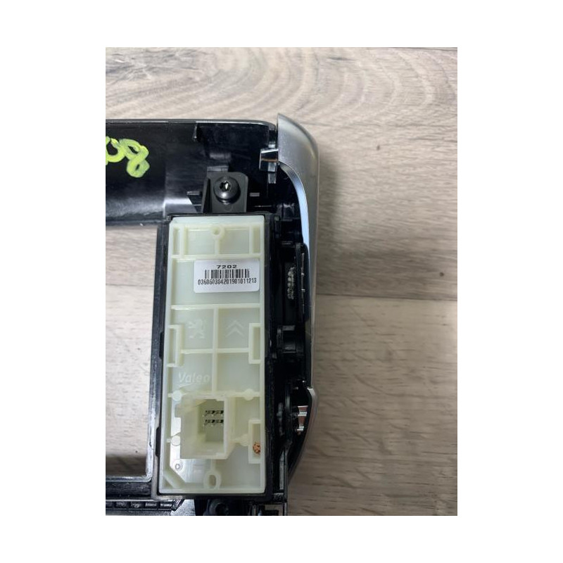 Bouton/Interrupteur PEUGEOT 208 1 PHASE 2 d’occasion