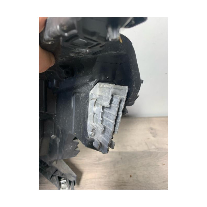 Optique avant principal droit (feux)(phare) RENAULT CLIO 5 PHASE 1 d’occasion