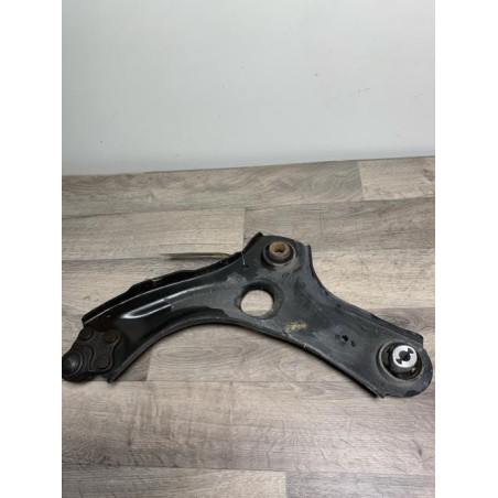 Triangle avant droit RENAULT CLIO 5 PHASE 1 d’occasion