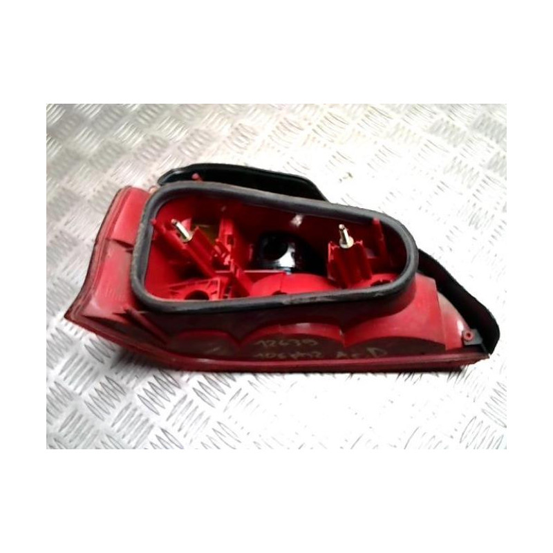 Feu arriere principal droit (feux) PEUGEOT 106 PHASE 2 d’occasion