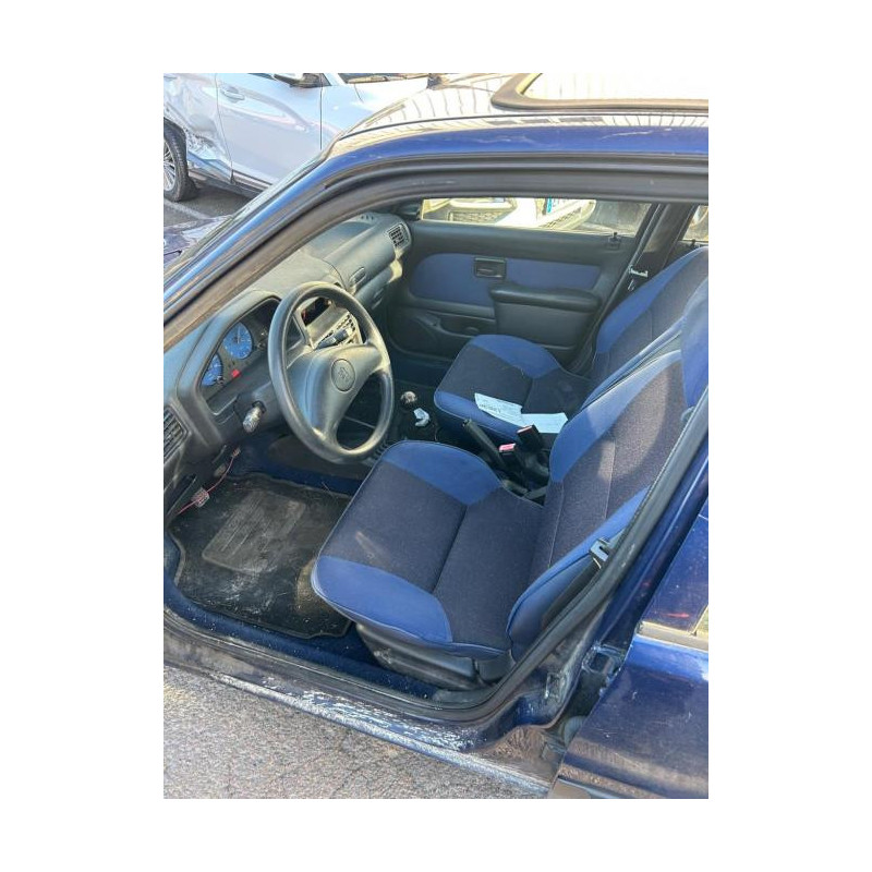 Feu arriere principal droit (feux) PEUGEOT 106 PHASE 2 d’occasion