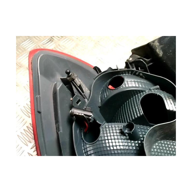 Feu arriere principal droit (feux) BMW SERIE 1 F20 PHASE 1 d’occasion