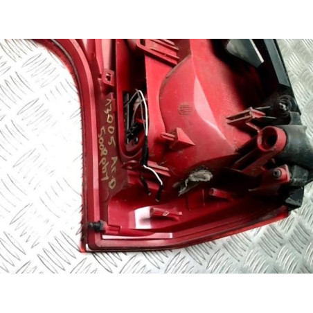 Feu arriere principal droit (feux) PEUGEOT 5008 1 PHASE 1 d’occasion