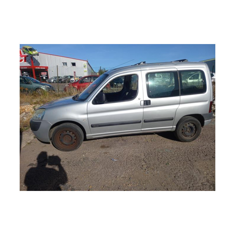 Feu arriere principal droit (feux) CITROEN BERLINGO 1 PHASE 2 d’occasion
