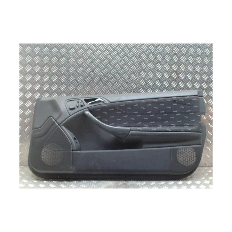 Panneau de porte avant droit MERCEDES CLASSE C 203 COUPE SPORT PHASE 1 d’occasion