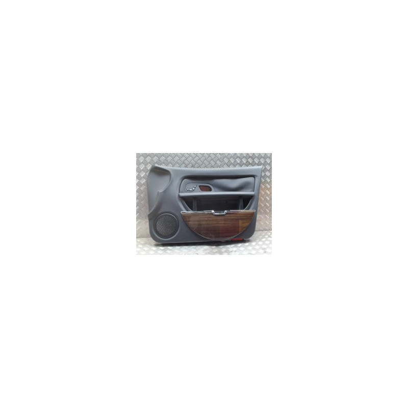 Panneau de porte avant droit CITROEN C6 d’occasion
