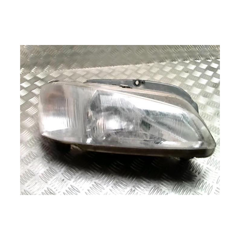 Optique avant principal droit (feux)(phare) PEUGEOT 106 PHASE 2 d’occasion