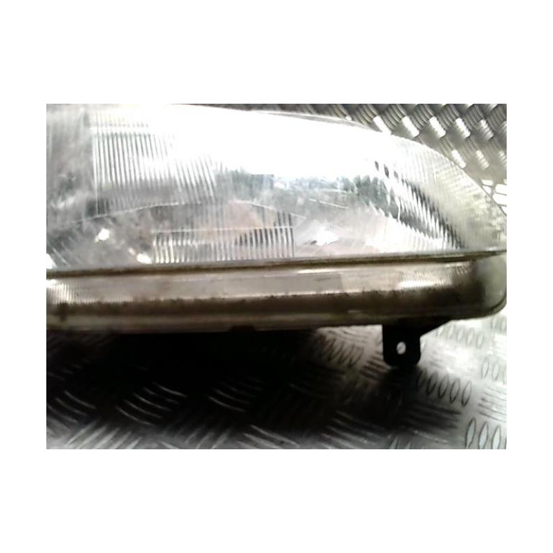 Optique avant principal droit (feux)(phare) PEUGEOT 106 PHASE 2 d’occasion