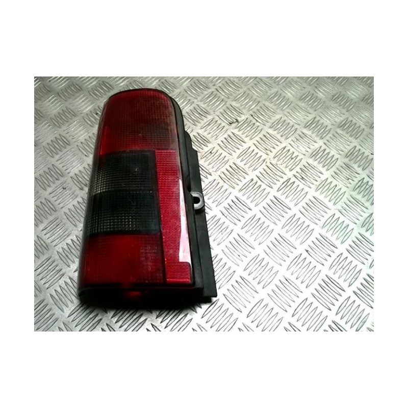 Feu arriere principal gauche (feux) CITROEN BERLINGO 1 PHASE 2 d’occasion