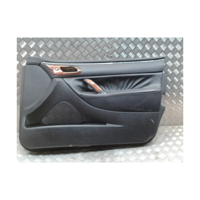 Panneau de porte avant droit PEUGEOT 607 PHASE 1 d’occasion