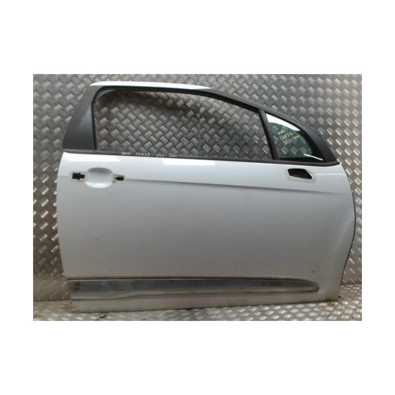 Porte avant droit CITROEN DS3 PHASE 1 d’occasion