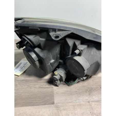 Optique avant principal gauche (feux)(phare) RENAULT CLIO 2 PHASE 2 d’occasion