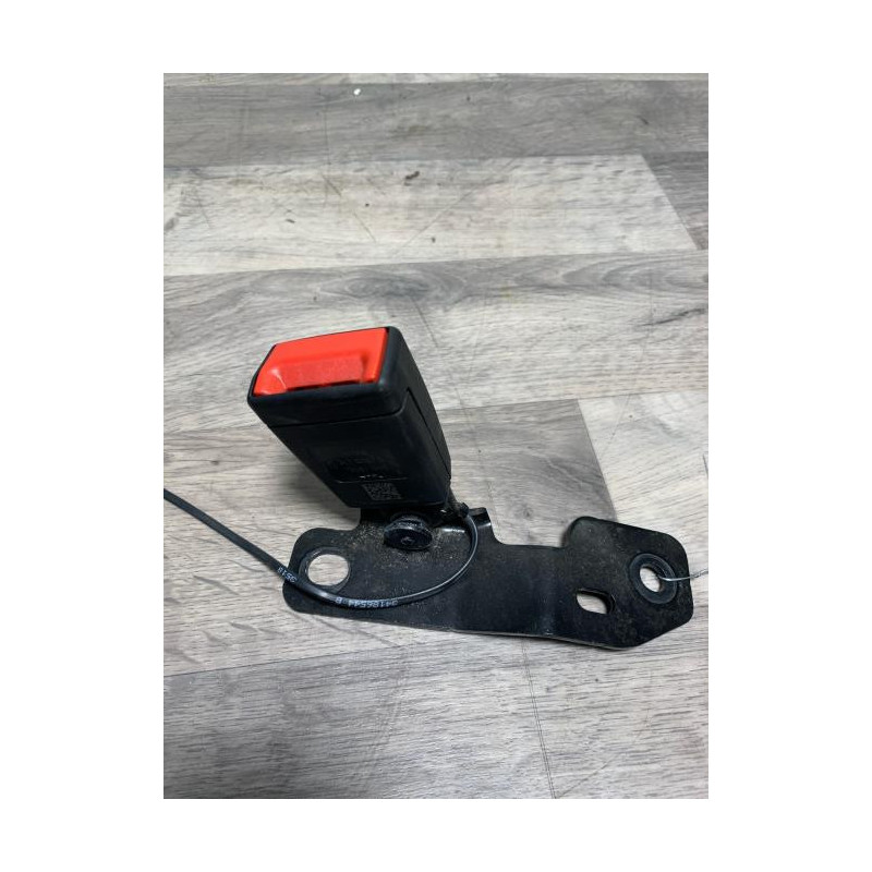 Attache ceinture arriere centrale FIAT 500X PHASE 2 d’occasion