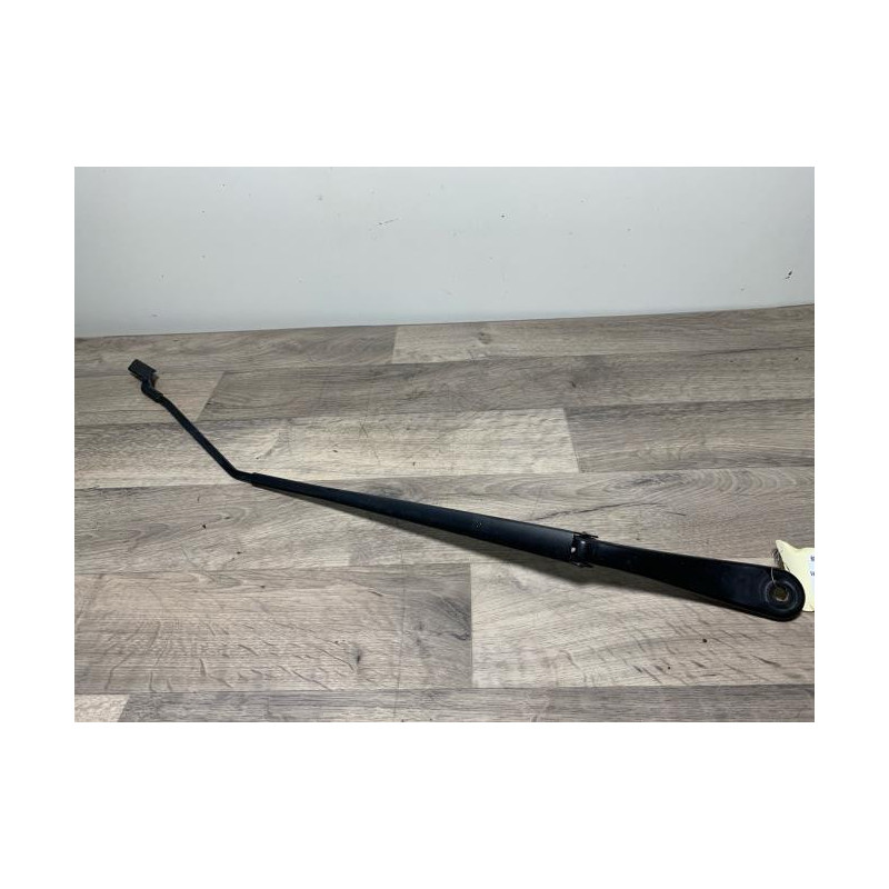 Bras essuie glace avant droit RENAULT CLIO 5 PHASE 1 d’occasion
