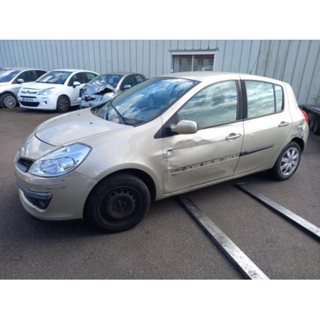 Feu arriere principal droit (feux) RENAULT CLIO 3 PHASE 1 d’occasion