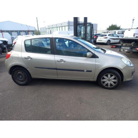 Feu arriere principal droit (feux) RENAULT CLIO 3 PHASE 1 d’occasion