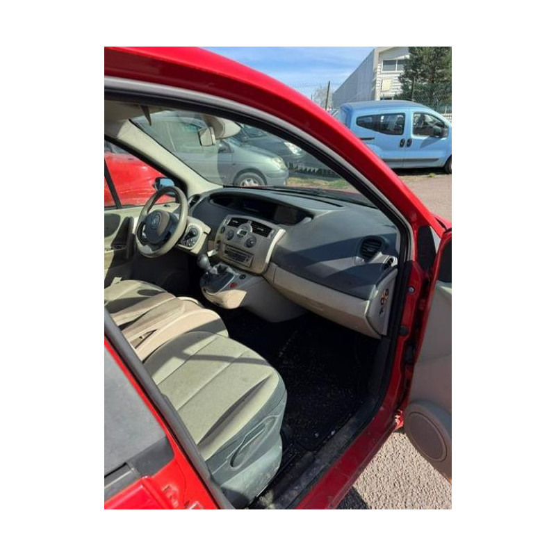 Feu arriere principal droit (feux) RENAULT SCENIC 2 PHASE 2 d’occasion