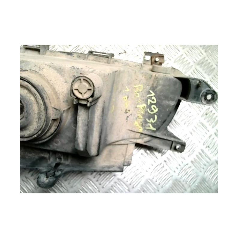 Optique avant principal droit (feux)(phare) CITROEN BERLINGO 1 PHASE 1 d’occasion