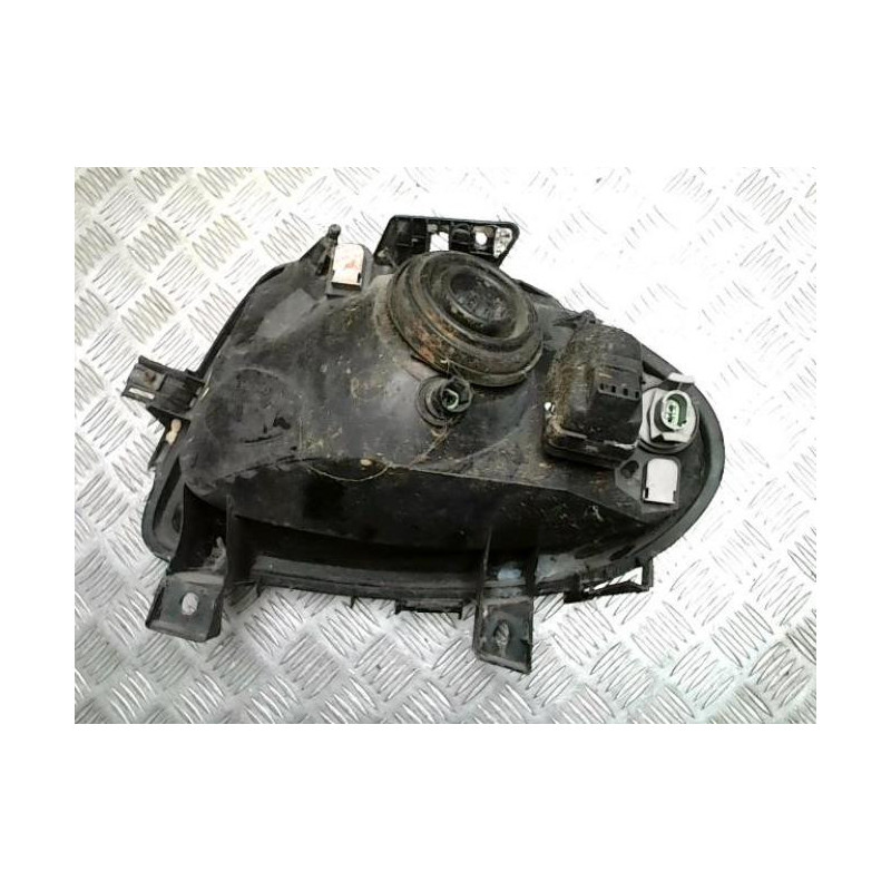 Optique avant principal droit (feux)(phare) RENAULT CLIO 2 PHASE 1 d’occasion