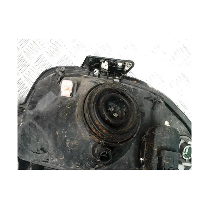 Optique avant principal droit (feux)(phare) RENAULT CLIO 2 PHASE 1 d’occasion