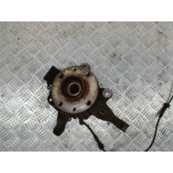 Fusee avant gauche RENAULT CLIO 4 PHASE 1 d’occasion