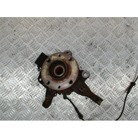 Fusee avant gauche RENAULT CLIO 4 PHASE 1 d’occasion