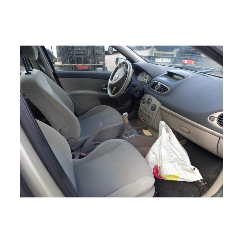 Optique avant principal gauche (feux)(phare) RENAULT CLIO 3 PHASE 1 d’occasion
