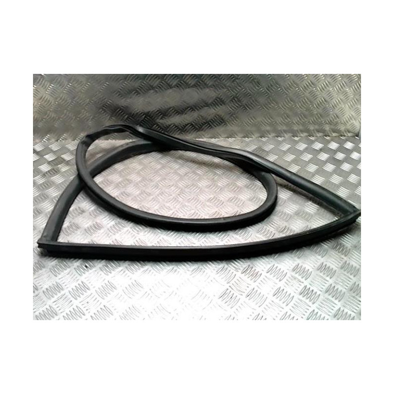 Joint de porte arriere droite CITROEN C6 d’occasion