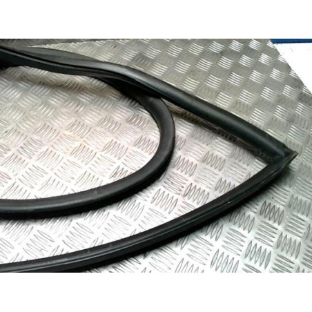 Joint de porte arriere droite CITROEN C6 d’occasion