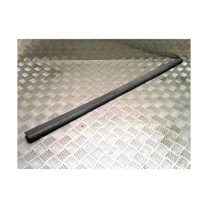 Baguette de porte avant droite FIAT DOBLO 1 PHASE 1 d’occasion