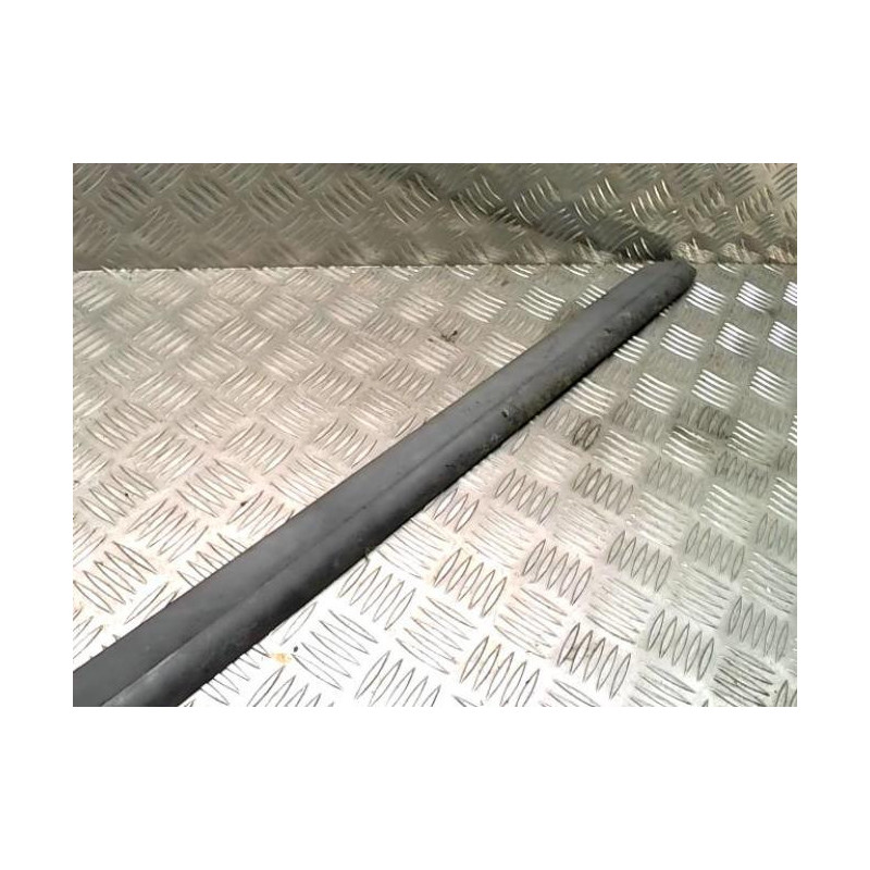 Baguette de porte avant droite FIAT DOBLO 1 PHASE 1 d’occasion