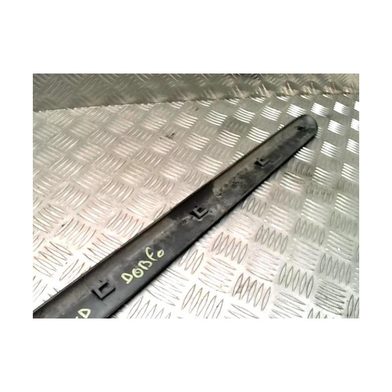 Baguette de porte avant droite FIAT DOBLO 1 PHASE 1 d’occasion
