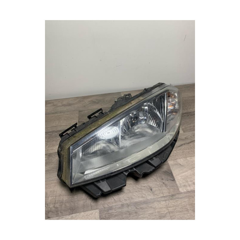 Optique avant principal gauche (feux)(phare) RENAULT MEGANE 2 d’occasion