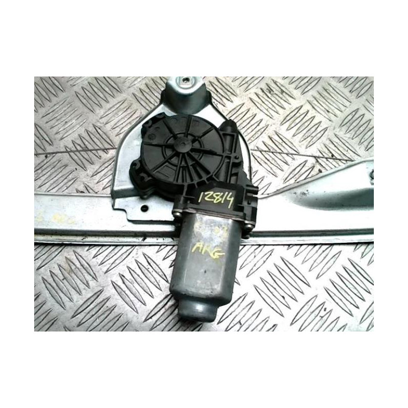 Leve vitre electrique arriere gauche RENAULT CLIO 3 PHASE 2 d’occasion