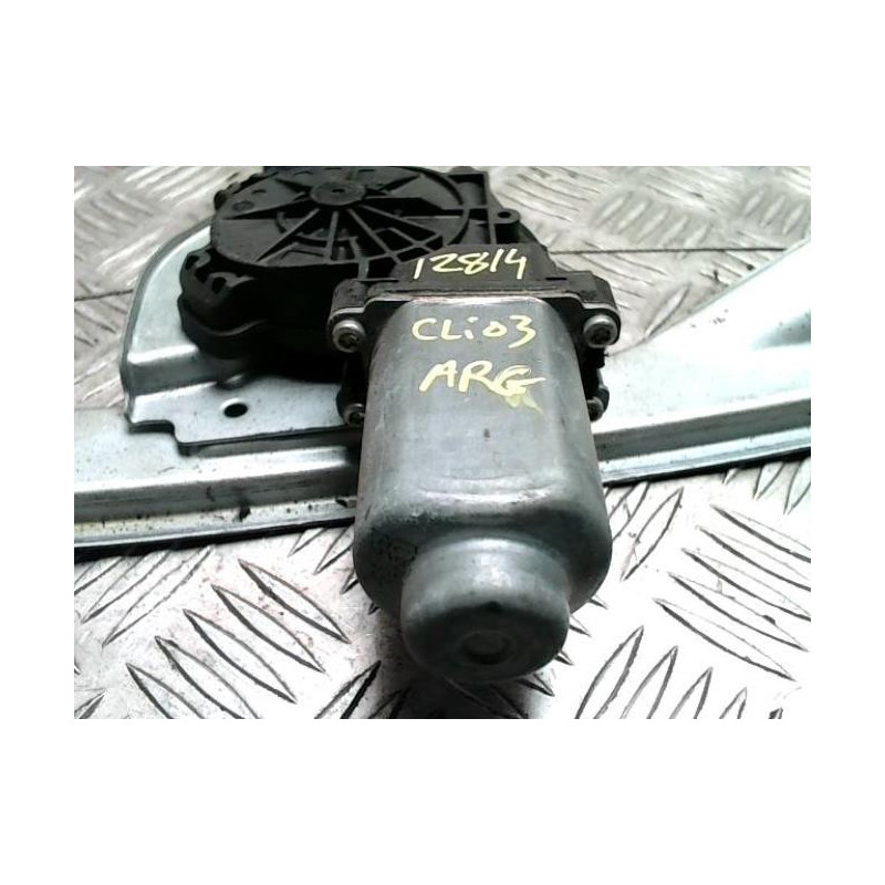 Leve vitre electrique arriere gauche RENAULT CLIO 3 PHASE 2 d’occasion