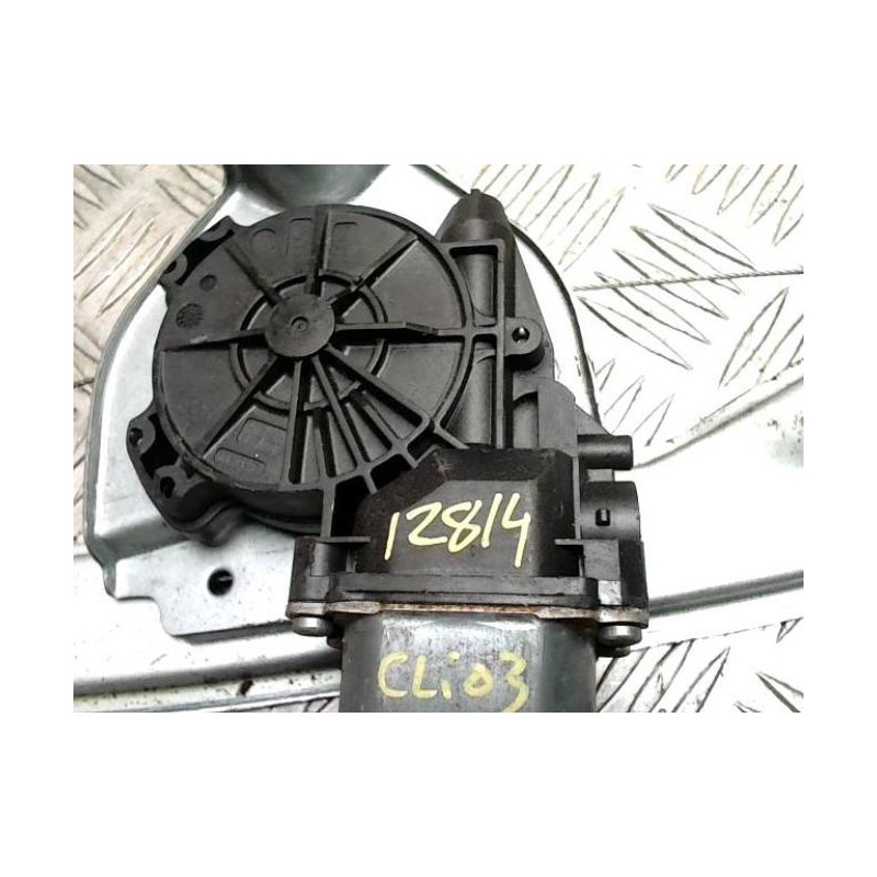 Leve vitre electrique arriere gauche RENAULT CLIO 3 PHASE 2 d’occasion