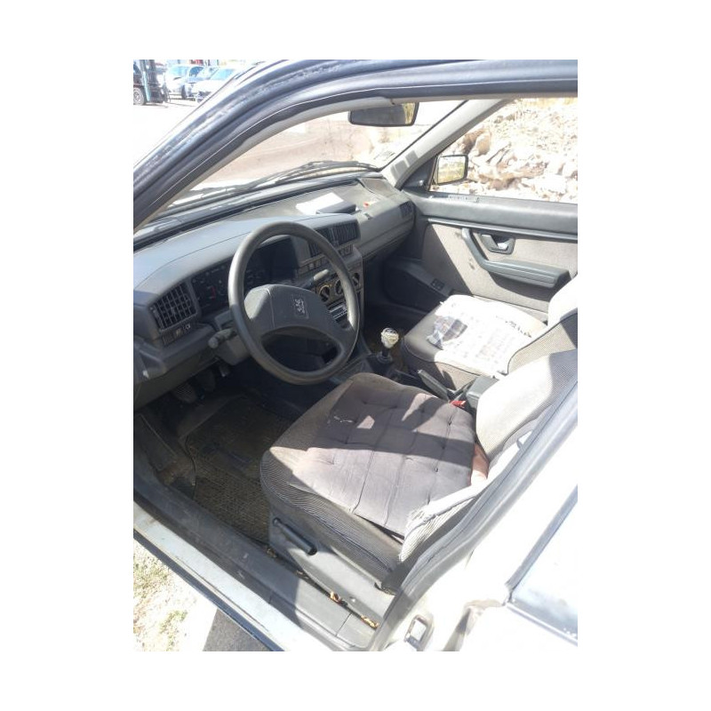 Face avant PEUGEOT 405 PHASE 1 d’occasion