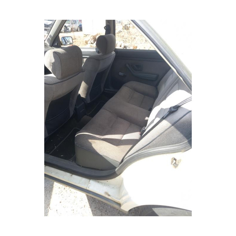 Face avant PEUGEOT 405 PHASE 1 d’occasion