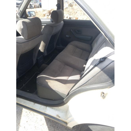 Face avant PEUGEOT 405 PHASE 1 d’occasion