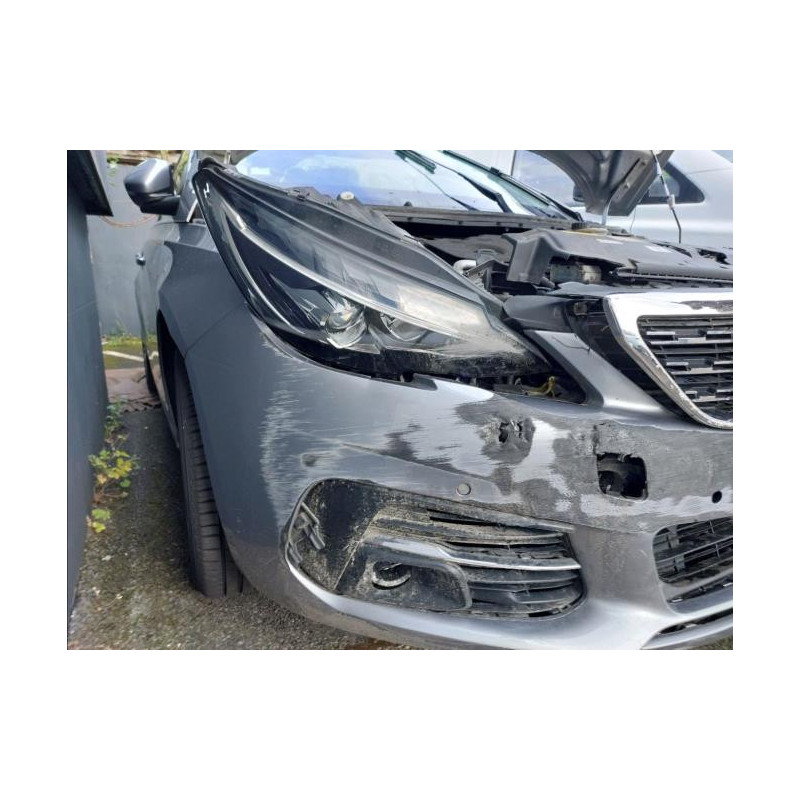 Anti brouillard gauche (feux) PEUGEOT 308 2 PHASE 2 d’occasion
