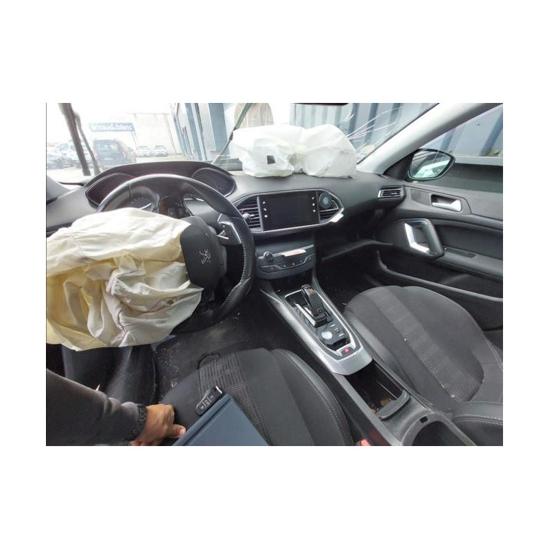 Feu arriere stop central PEUGEOT 308 2 PHASE 2 d’occasion