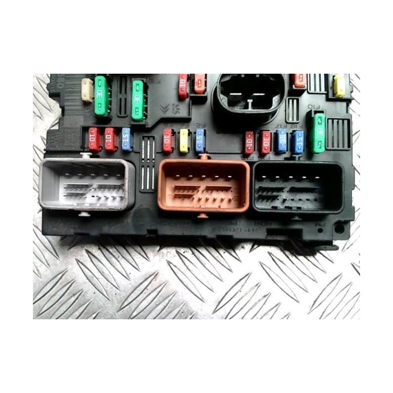 Boitier servitude moteur (BSM) PEUGEOT 207 PHASE 1 BREAK d’occasion