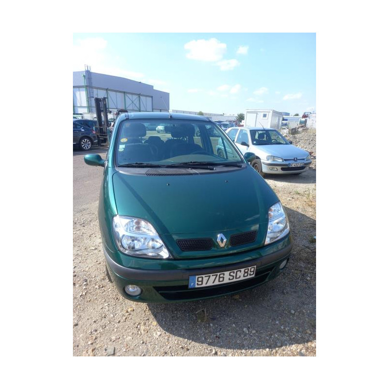 Pare choc avant RENAULT SCENIC 1 PHASE 2 d’occasion
