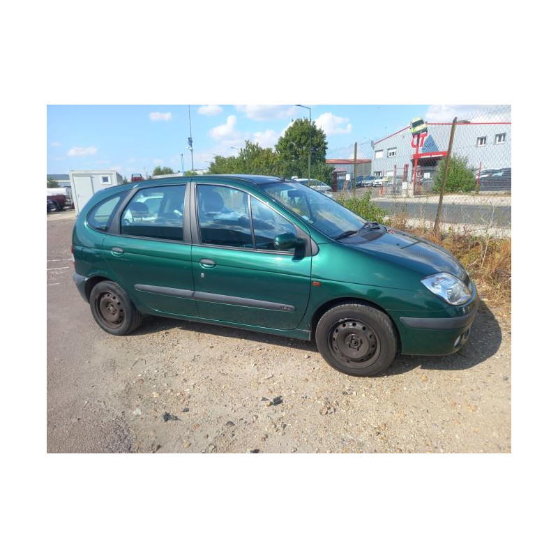 Pare choc avant RENAULT SCENIC 1 PHASE 2 d’occasion